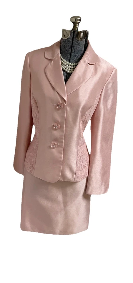 NEW Kasper Skirt Suit Size 12 Two Piece Set Gold Label Pretty In Pink Shine NEW - Image 1 of 4