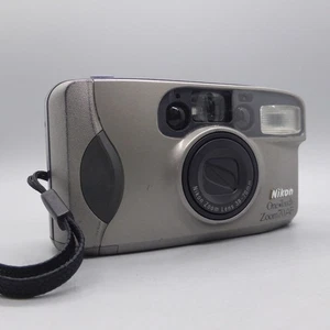 Nikon One Touch Zoom 70 QD Date analoge Kompaktkamera 35 mm silber getestet - Bild 1 von 8