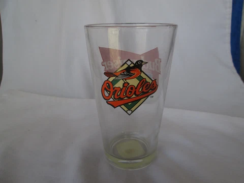 Baltimore Orioles Budweiser Official MLB Beer Pint Glass 16 oz.Vintage NEW W/Tag Cover