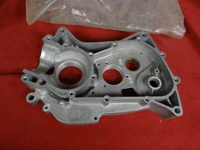 雅马哈右手曲轴箱 NOS 1965-66 YGS1 T TK,126-15121-02-00 — 第 1/4 张图片