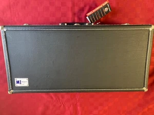 ESTUCHE DE SAXO ALTO MTS #7162W ELKHART INDIO - MADERA - Imagen 1 de 7