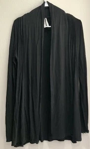 Kische Damen schwarze Strickjacke Schal Halstuch lang leicht weich Plissee gewellte Säume - Bild 1 von 7