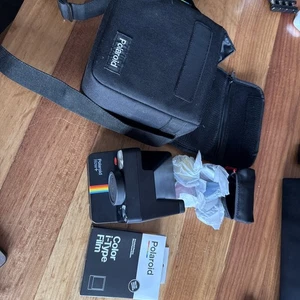 Polaroid Now+ plus Instant Camera - lens,  carry case and film - Picture 1 of 12