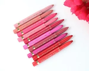 LOreal Paris Colour Riche Le Matte Lipstick Pen (CHOOSE YOUR SHADE), 0.032 oz - Picture 1 of 3