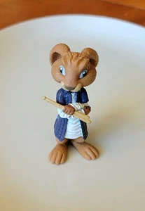 Hop E.B. Bunny Mini Figure - Picture 1 of 7