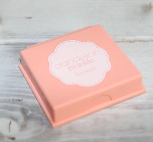 Benefit Dandelion Twinkle, Nude pink Powder Highlighter & Luminizer, neu - Bild 1 von 2