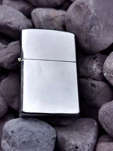 Feuerzeug Sturmfeuerzeug Silber gebürstet B Ware Benzinfeuerzeug - Bild 1 von 5