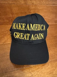 Donald Trump Make America Great Again MAGA Black Gold Hat Cap Never Surrender - Foto 1 di 15