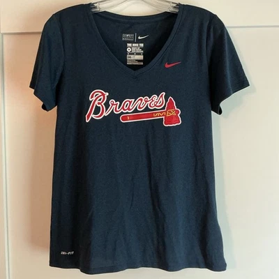 Nike Dri Fit MLB Genuine Merchandise Atlanta Braves Graphic V-Neck T-Shirt Med - Image 1 of 4