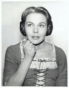 1963 Original Photo actress Ilze Taurins poses on set of "The Virginian" TV Show - Picture 1 of 2