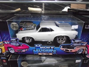 Muscle machines 1/18 66 pontiac GTO white NIB - Picture 1 of 1