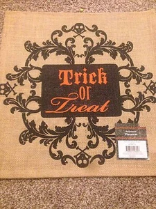 Halloween - Burlap Place Mat Trick Or Treat 15" x 15" NEW  - Picture 1 of 2
