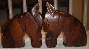 Par de sujetalibros de madera para caballos de madera maciza vintage - Imagen 1 de 9