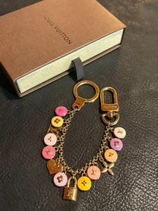 LOUIS VUITTON Bolso Dije Cadena Anillo Porto Cle chenne Pastilla Rosa LV A831 - Imagen 1 de 23