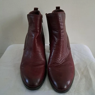 Naturalizer Laura 女式短靴 - 深红色 8.5 码 — 第 1/4 张图片