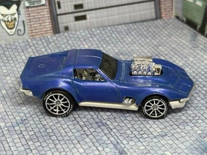 Hot Wheels Gas Monkey '68 Corvette motores expuestos azul pilotos reales - Imagen 1 de 7
