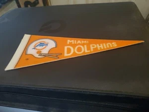 Vintage 1970s NFL Miami Dolphins Old Logo Mini Felt Football Pennant 9” x 4" - Picture 1 of 2