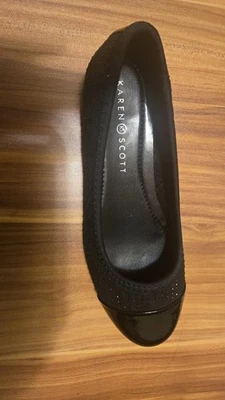 Karen Scott Flats Size 7 - Image 1 of 4