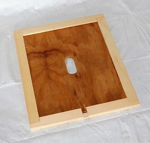 Inner Cover 8 Frame Pine Hive Cover Langstroth Beehive -FREE SHIPPING - Picture 1 of 2