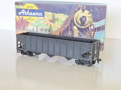 Athearn 1749/Roundhouse Undecorated 40' Hopper Car. V/good cond. Boxed. HO scale - Image 1 of 4