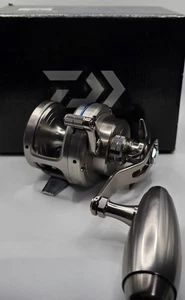 Daiwa Saltiga 35N-SJ Baitcast Reel Right Hand from Japan - Imagen 1 de 14