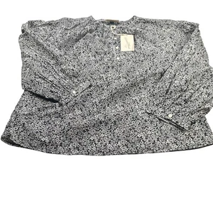 Universal Thread Women's Size Medium Blouse Three Quarter Sleeve Floral Gray New - Picture 1 of 13
