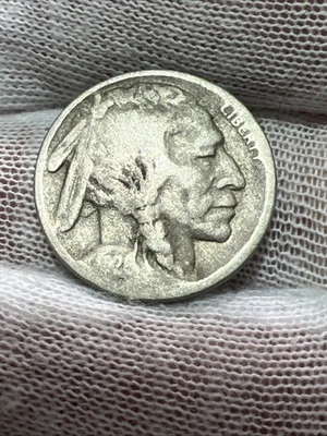 Монета номиналом 5 центов 1926 S с изображением буйвола — красивая старая монета США! - Изображение 1 из 4