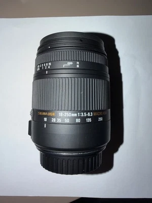 Sigma 18-250mm F3.5-6.3 DC Macro OSHSM - Image 1 of 4