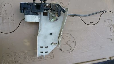 1997 Cadillac Deville - Door Lock Latch Assembly - Rear Passenger - 1998 1999 - Image 1 of 2