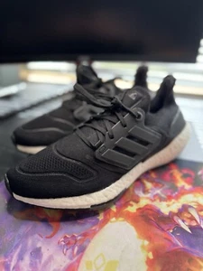 Größe 9 - Adidas UltraBoost 22 schwarz weiß W - Bild 1 von 6
