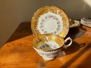 Antique, Vintage stunning cup & saucer set Hammersley England heavy gold, roses - Picture 1 of 7