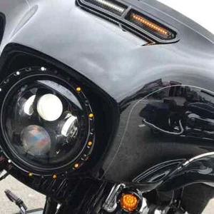 Custom Dynamics Run/Turn 7" LED Headlamp Trim Ring for 14-23 H-D Touring - Black - Bild 1 von 3