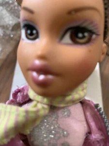 Bratz Doll Sportz Ski - Picture 1 of 5