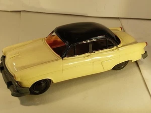 AMT 1954 Ford Werbemodell. Hellgelb mit lackiertem schwarzem Dach & Rädern. - Bild 1 von 8