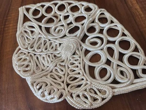 Ancien coiffe sainé blanche broderie jamais utilisée B3 - Picture 1 of 4