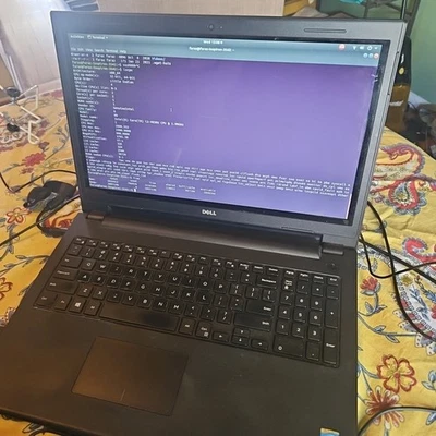 戴尔 Inspiron 3542 酷睿 i3 1.9GHz 4GB RAM 15.6 英寸 - Boots to Ubuntu 18 — 第 1/4 张图片