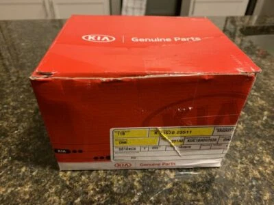 GENUINE BRAND NEW HYUNDAI TIBURON 2006-2008 BRACKET-ENGINE SUPPORT, FRONT - Image 1 of 2