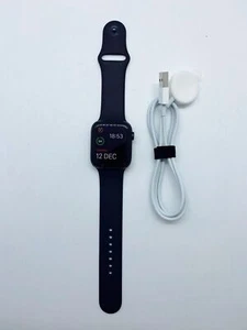 Apple Watch Series 5 44 mm Nike Edition 32 GB (GPS) cinturino sportivo nero ottime condizioni (100% BH) - Foto 1 di 9