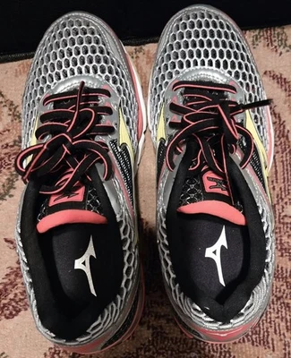 Mizuno Wave Creation 11 女式运动鞋 8.5 码 — 第 1/4 张图片