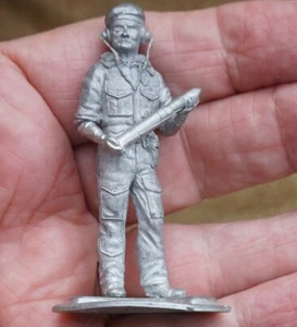 Series 77 British Trooper, Armored Divisions WWII  Rare      (LOC = H-2) - Picture 1 of 2