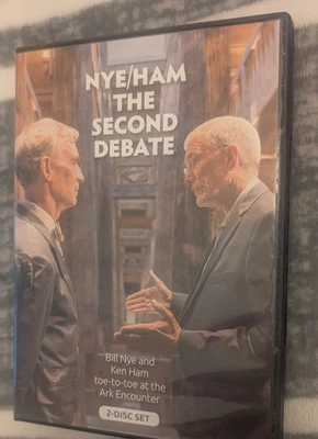 Nye/Ham The Second Debate - Image 1 of 2
