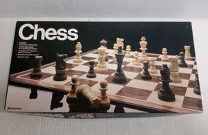 1983 Pressman CHESS Set Gioco da Tavolo #3024, VG - Foto 1 di 14