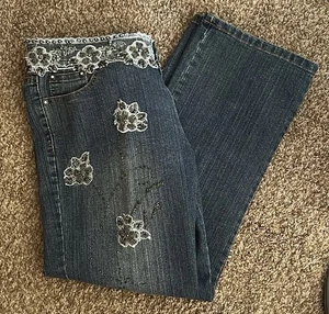 Vavierno Blue Jeans with Lace and Beaded Embellishments Size 32 - Picture 1 of 11