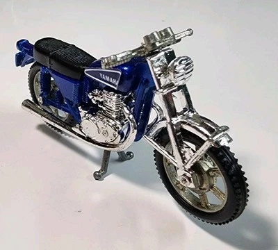 Vintage Kidco Tough Wheels Blue Yamaha TX 750 1/26 Diecast/Plastic Motorcycle - Image 1 of 4
