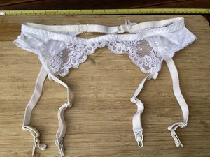 Ballet suspender belt white . size large. - Picture 1 of 6