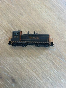Locomotora diésel escala HO #105 pintura personalizada - Imagen 1 de 5