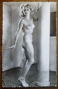 Risque Amateur Beauty Nude Woman RPPC Vintage Exotic Real Photo 1950s - Bild 1 von 1