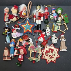 Wood Christmas Mixed Lot Folk Retro Kitsch Ornaments - Picture 1 of 6