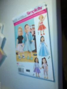 Simplicity Sewing Pattern 8072 - 18" Doll Clothes - 5 Styles - Picture 1 of 1