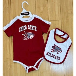 Cal State University Chico Nuevo sin Etiquetas Bebé Conjunto de Una Pieza con Babero, 6-12 Meses - Imagen 1 de 4
